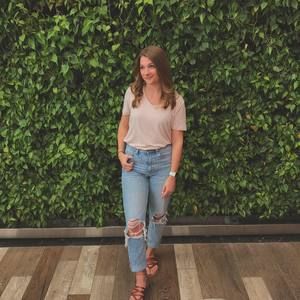 Meet your Posher, Brenna